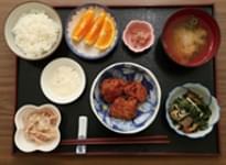 お食事